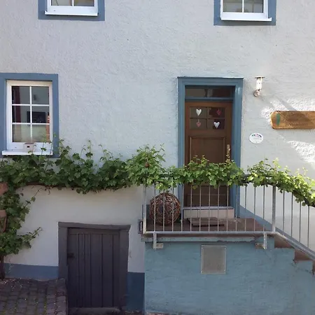 Winzerhäuschen, Weingut Th. Müller Apartment *