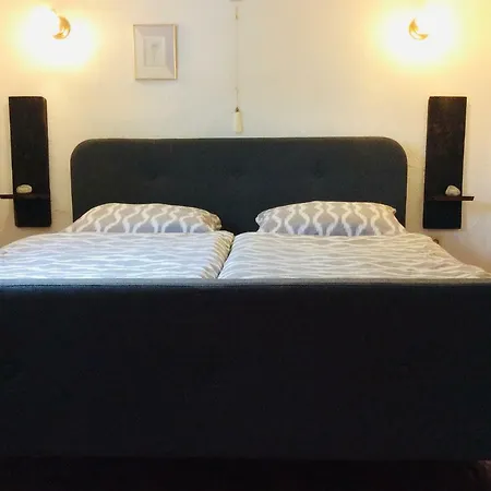 Winzerhaeuschen, Weingut Th. Mueller *