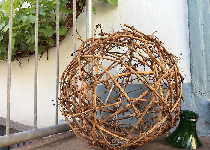 Winzerhaeuschen, Weingut Th. Mueller רייל